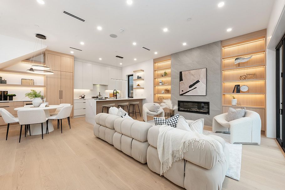 1 312 E 37 Avenue Vancouver, BC - 1