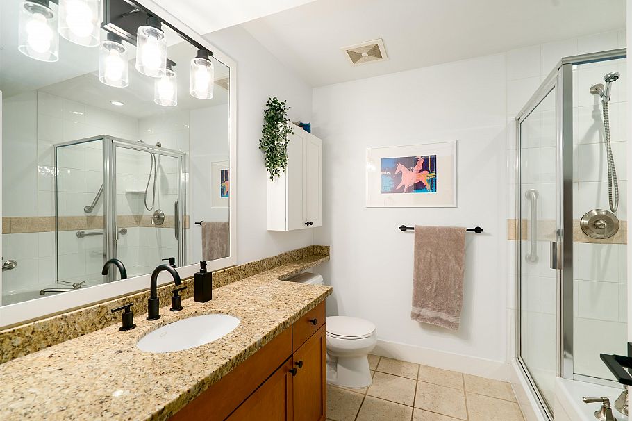 2460 Sasamat Street Vancouver, BC - 14