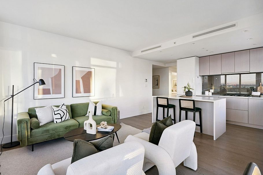 1301 1675 Lions Gate Lane North Vancouver, BC - 6