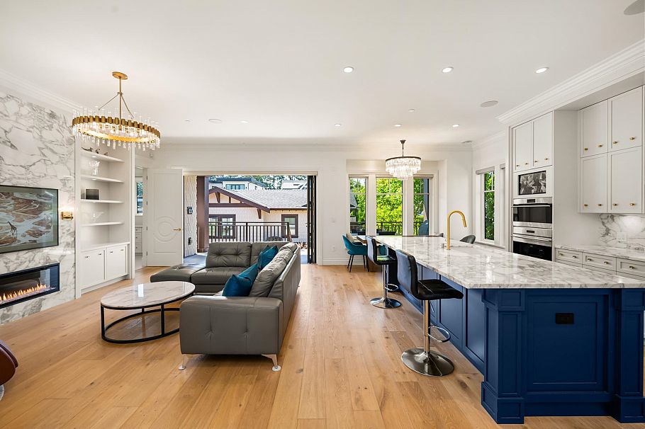 3838 W 50th Avenue Vancouver, BC - 14