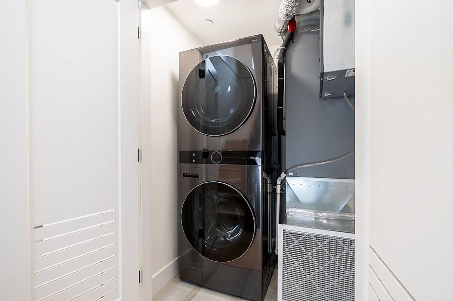 1 2248 E 48th Avenue Vancouver, BC - 31