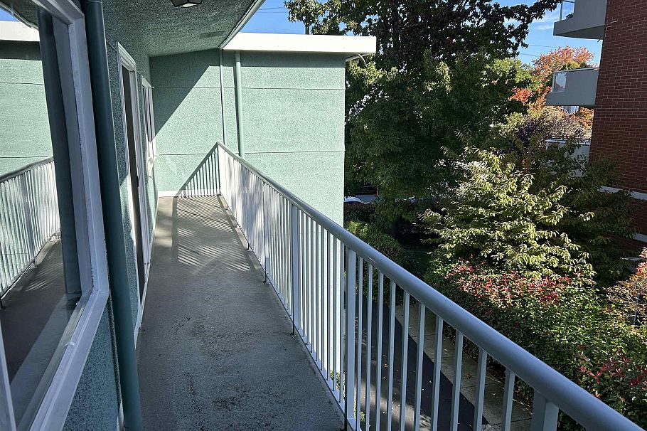 203 2146 W 43rd Avenue Vancouver, BC - 12