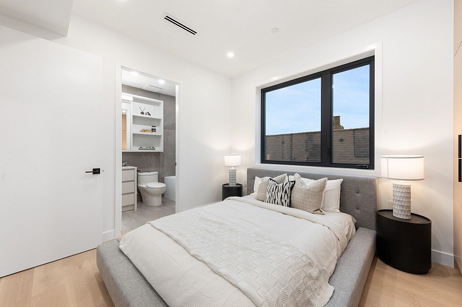 1 312 E 37 Avenue Vancouver, BC - 23