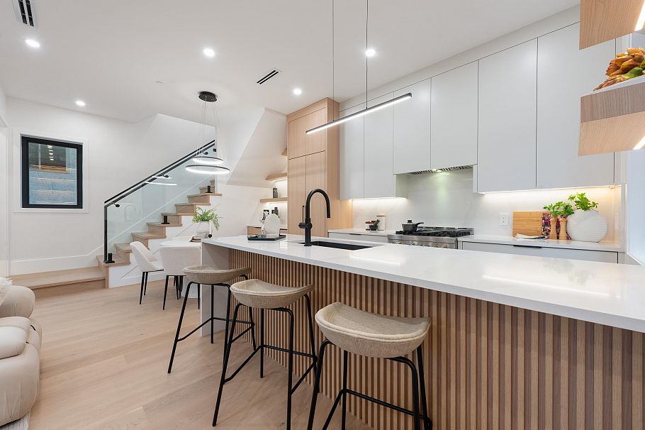 1 312 E 37 Avenue Vancouver, BC - 10