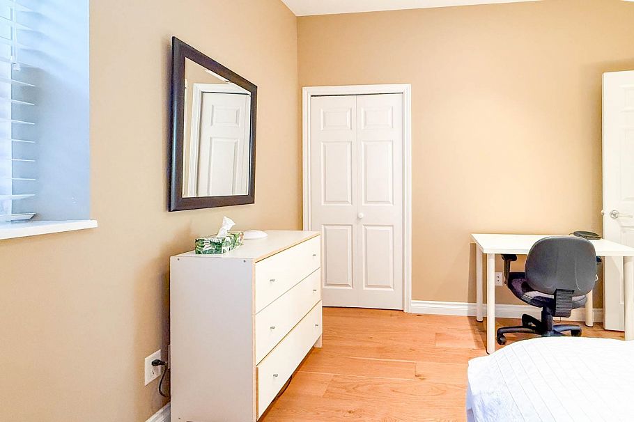 Withheld WITHHELD, North Vancouver BC V7P 2J7 North Vancouver, BC - 20