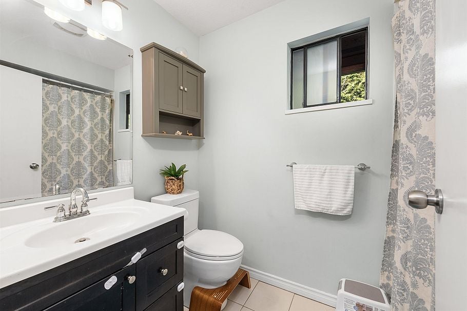 1 719 E 31st Avenue Vancouver, BC - 16