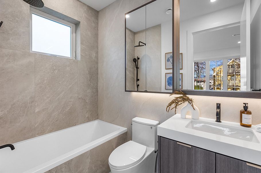 2 546 E 46th Avenue Vancouver, BC - 14