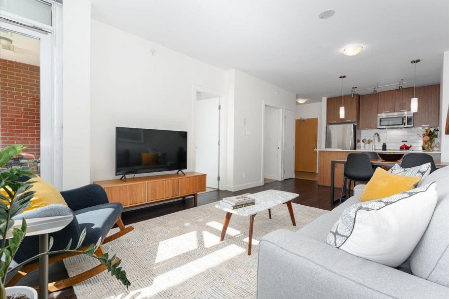 601 2321 Scotia Street Vancouver, BC - 7