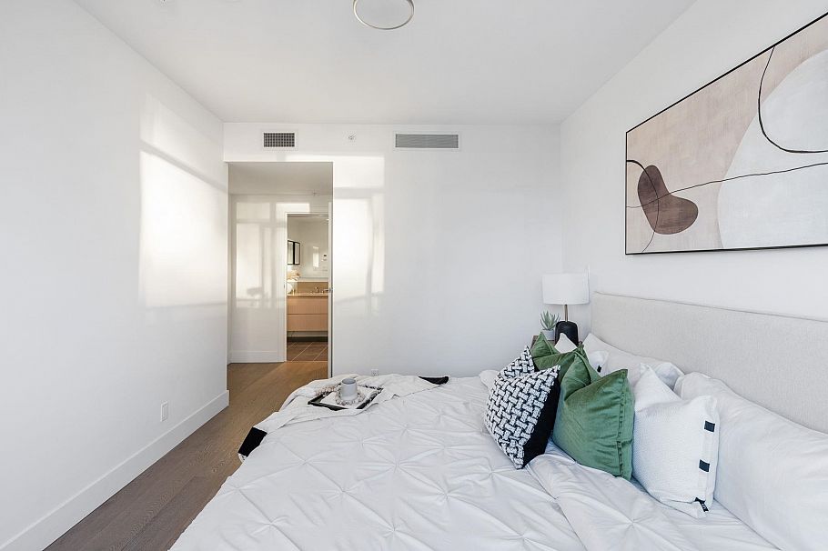 1301 1675 Lions Gate Lane North Vancouver, BC - 13