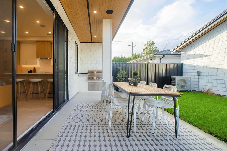 2 2785 W 21 Avenue Vancouver, BC - 10