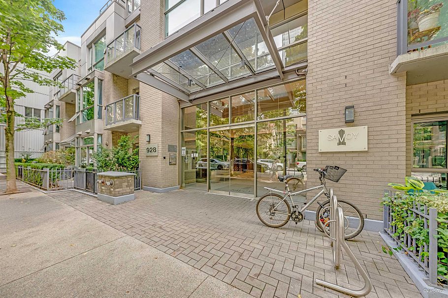 2104 928 Richards Street Vancouver, BC - 10