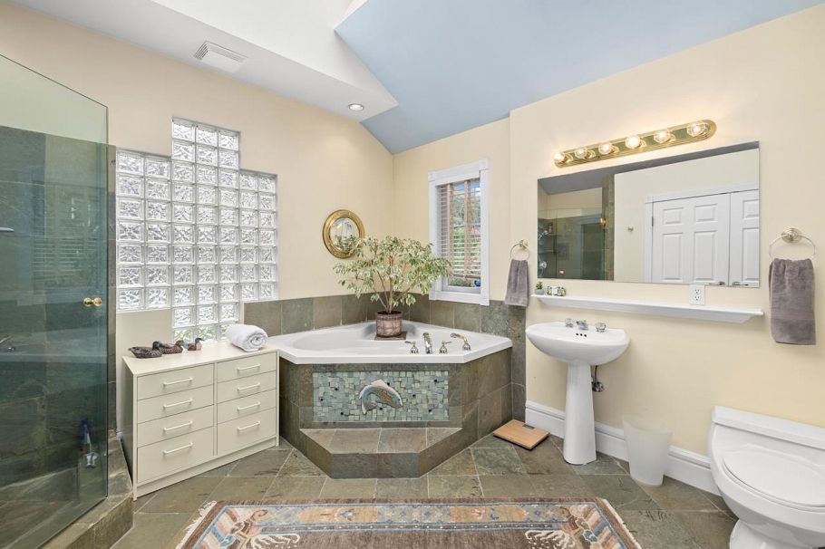 1926 Aspen Avenue Vancouver, BC - 24