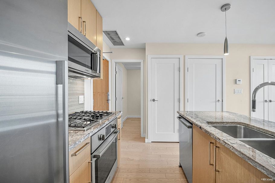 1002 88 W 1st Avenue Vancouver, BC - 13