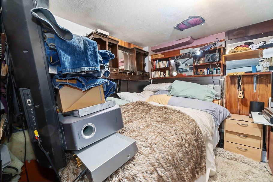 5735 Earles Street Vancouver, BC - 26