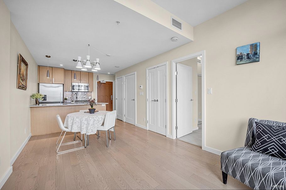 1002 88 W 1st Avenue Vancouver, BC - 17