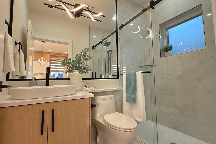 1554 W 66th Avenue Vancouver, BC - 6