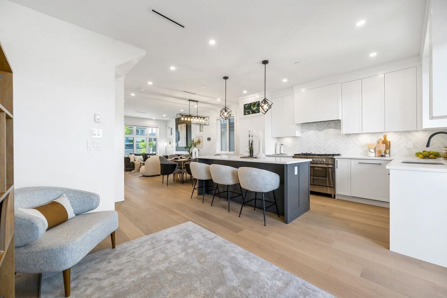 1724 E 64th Avenue Vancouver, BC - 10