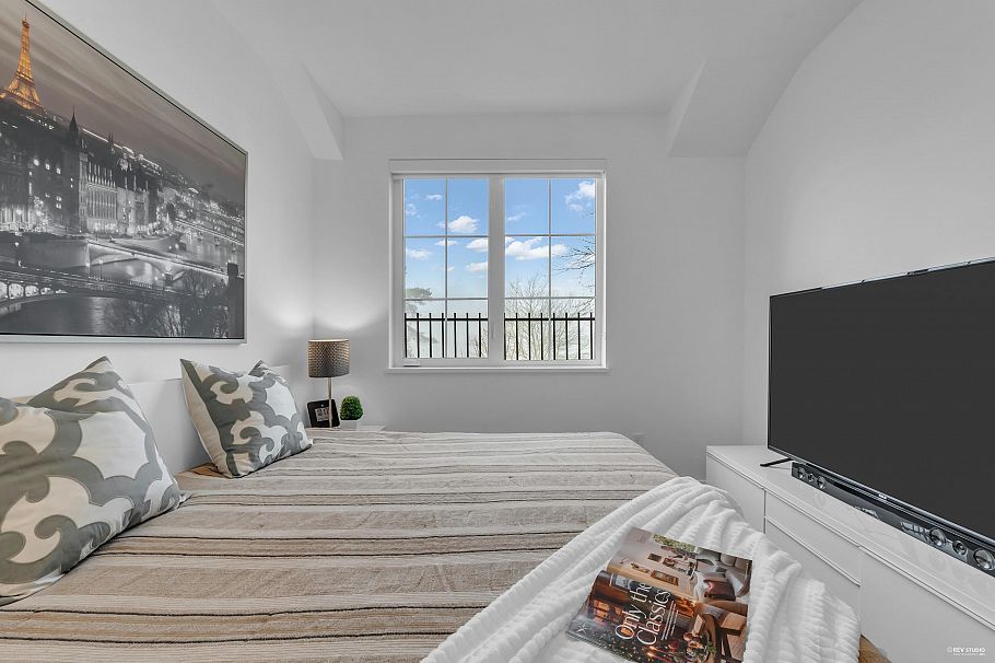 118 2070 Curling Road North Vancouver, BC - 24