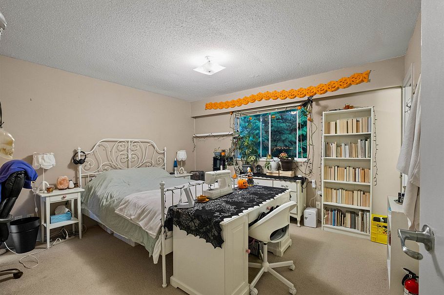 3602 Regent Avenue North Vancouver, BC - 17