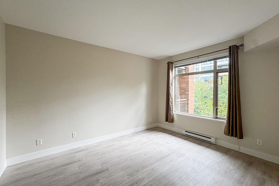 302 2280 Wesbrook Mall Vancouver, BC - 12