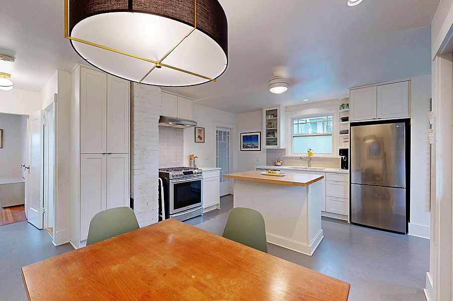 2640 Mcgill Street Vancouver, BC - 3