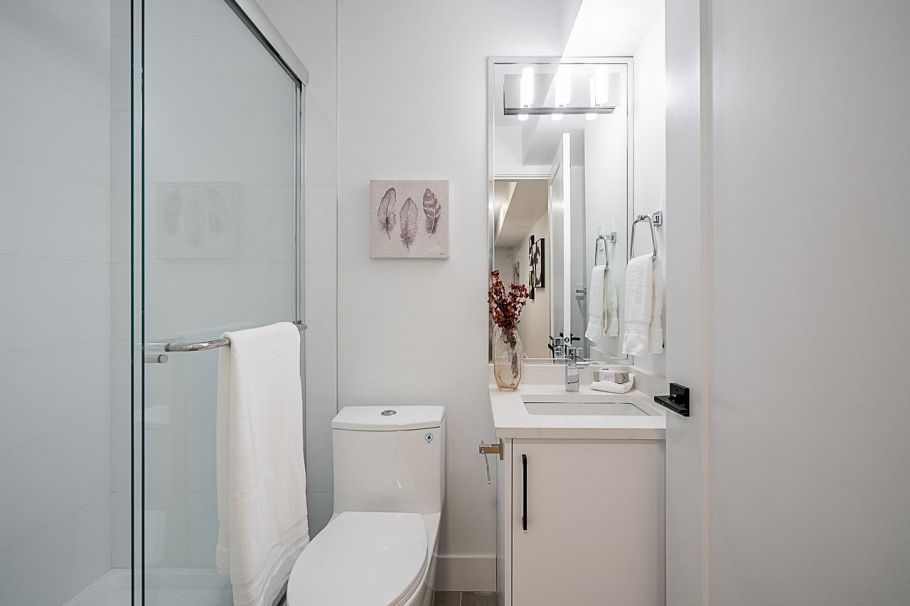 2329 E 49th Avenue Vancouver, BC - 26