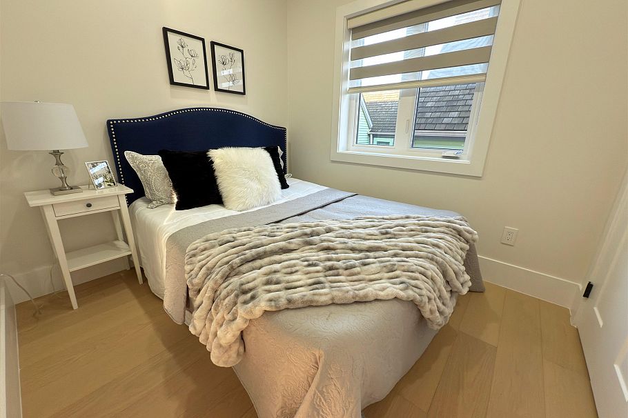 1554 W 66th Avenue Vancouver, BC - 10