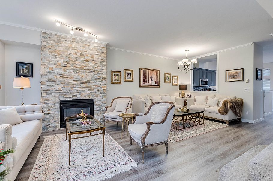 4 233 E 6th Street North Vancouver, BC - 5