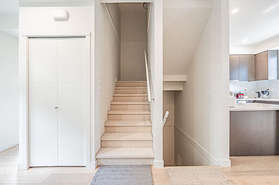 7903 Oak Street Vancouver, BC - 19