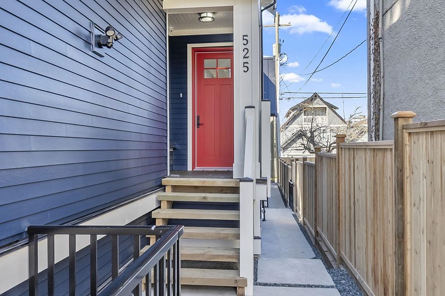 525 E 11th Avenue Vancouver, BC - 33