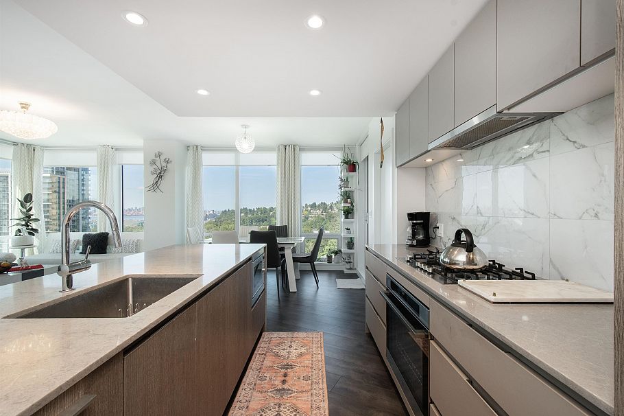 1807 1500 Fern Street North Vancouver, BC - 8