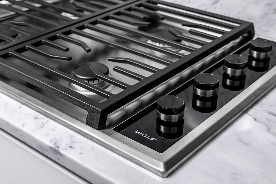 707 7418 Paulson Street Vancouver, BC - 4