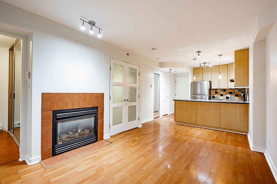 311 819 Hamilton Street Vancouver, BC - 12