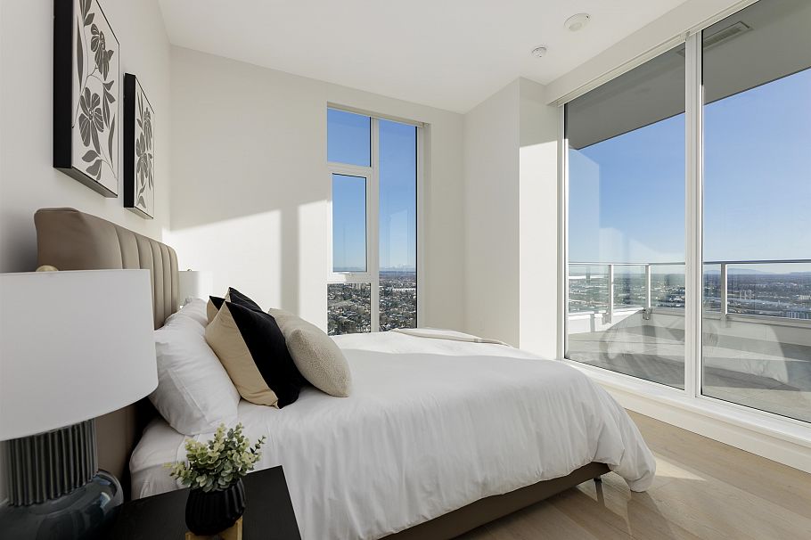 2702 7433 Cambie Street Vancouver, BC - 15