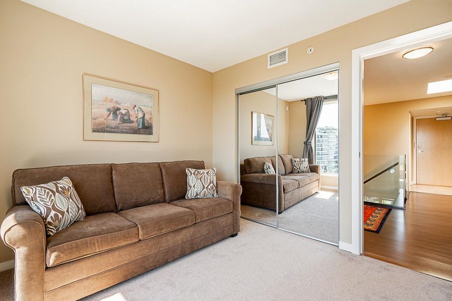 PH3 683 W Victoria Park North Vancouver, BC - 30