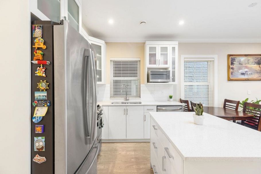 201 4577 Slocan Street Vancouver, BC - 7