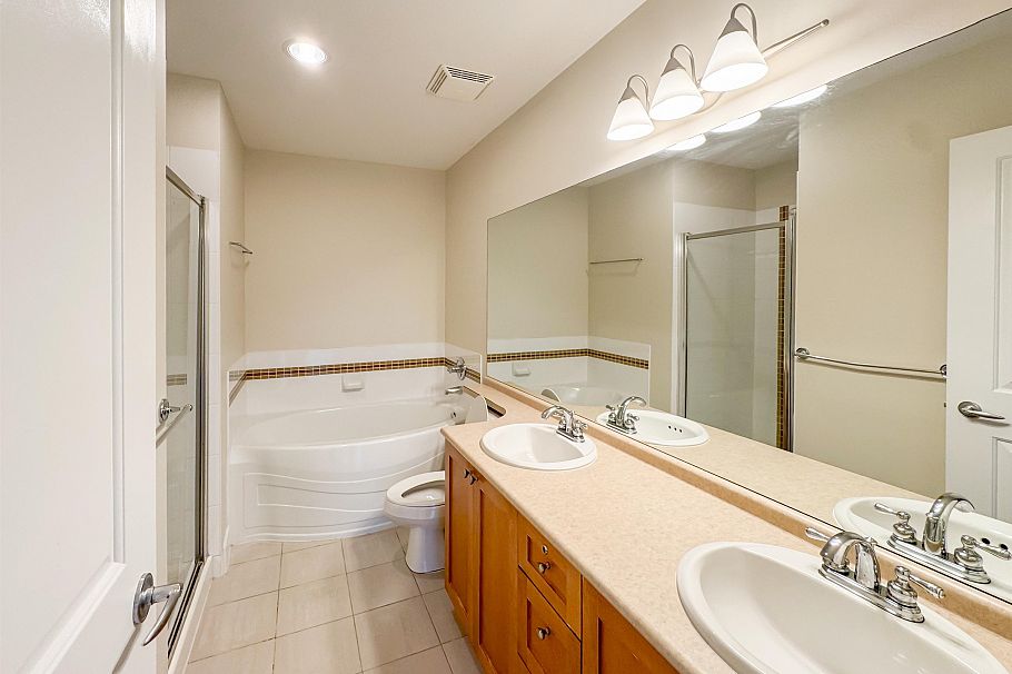 302 2280 Wesbrook Mall Vancouver, BC - 14