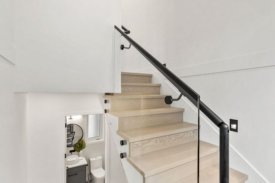 525 E 11th Avenue Vancouver, BC - 17