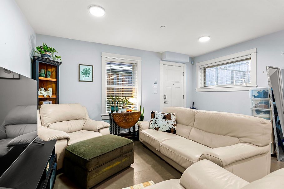 437 Vernon Drive Vancouver, BC - 25