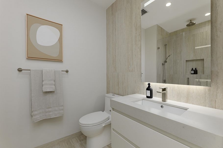 2702 7433 Cambie Street Vancouver, BC - 17