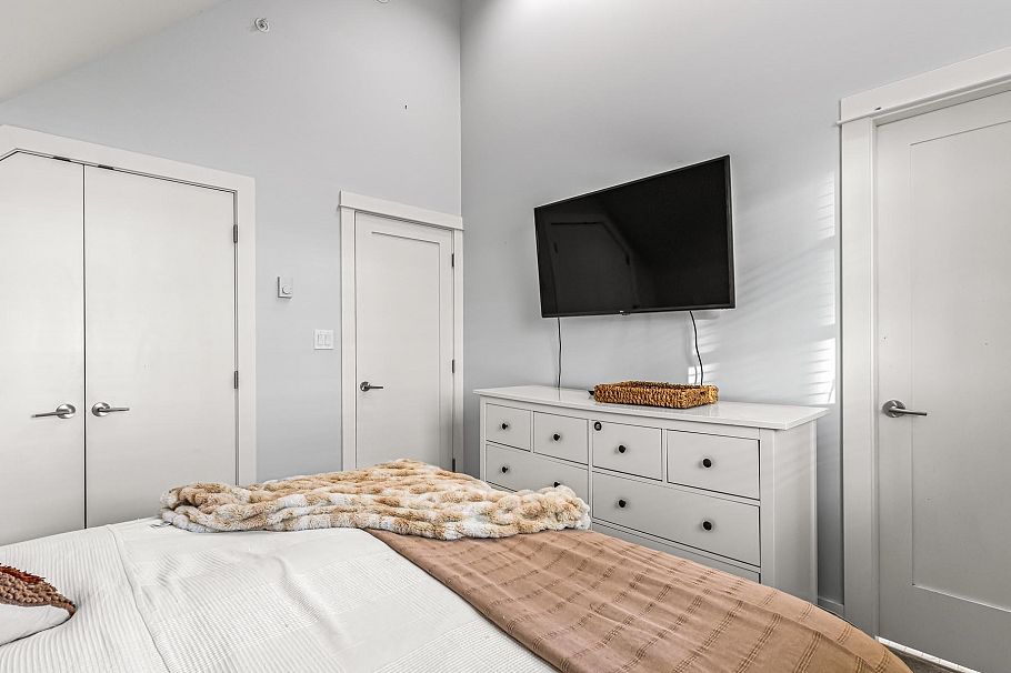 437 Vernon Drive Vancouver, BC - 20