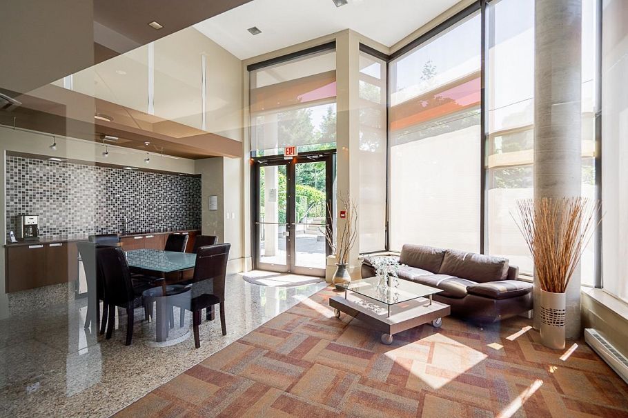 PH3 683 W Victoria Park North Vancouver, BC - 33