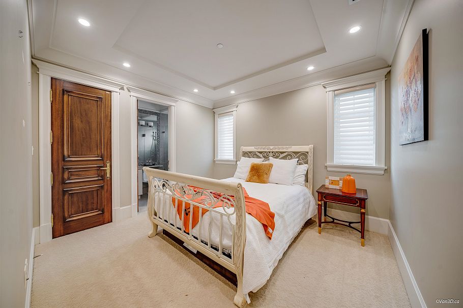 1332 W 47th Avenue Vancouver, BC - 26