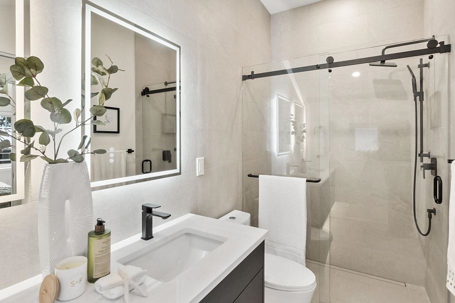 525 E 11th Avenue Vancouver, BC - 27