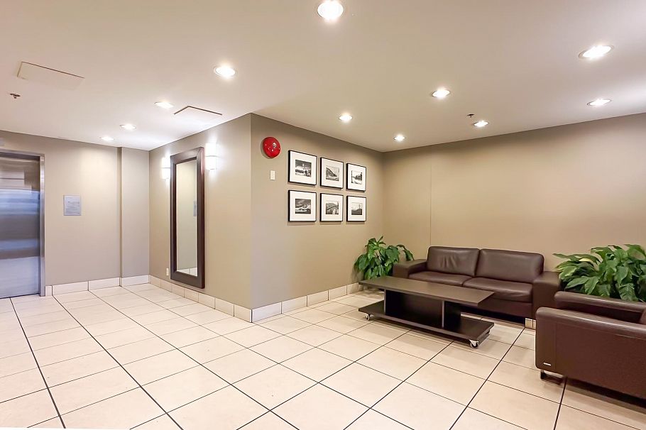 403 3811 Hastings Street Burnaby, BC - 4