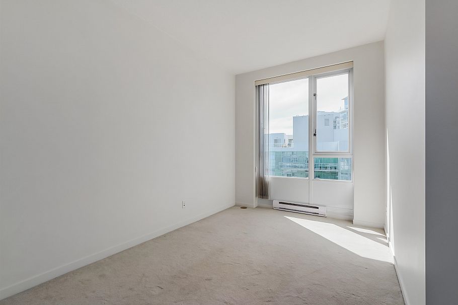 PH2803 1067 Marinaside Crescent Vancouver, BC - 13