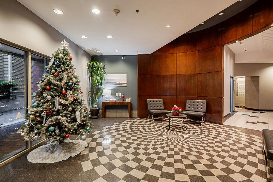 311 819 Hamilton Street Vancouver, BC - 5