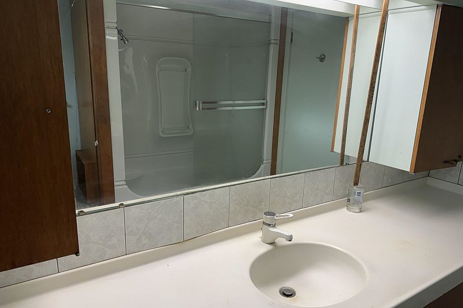 3616 Oxford Street Vancouver, BC - 12