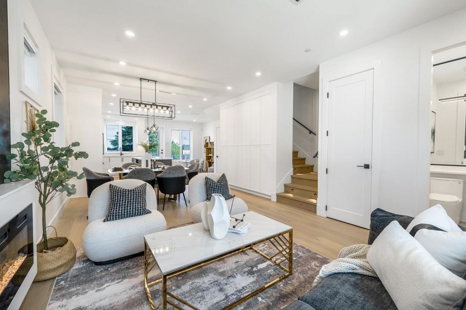 1724 E 64th Avenue Vancouver, BC - 6