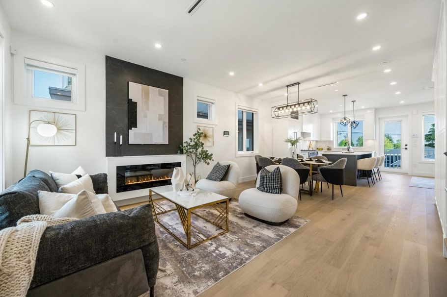 1724 E 64th Avenue Vancouver, BC - 1